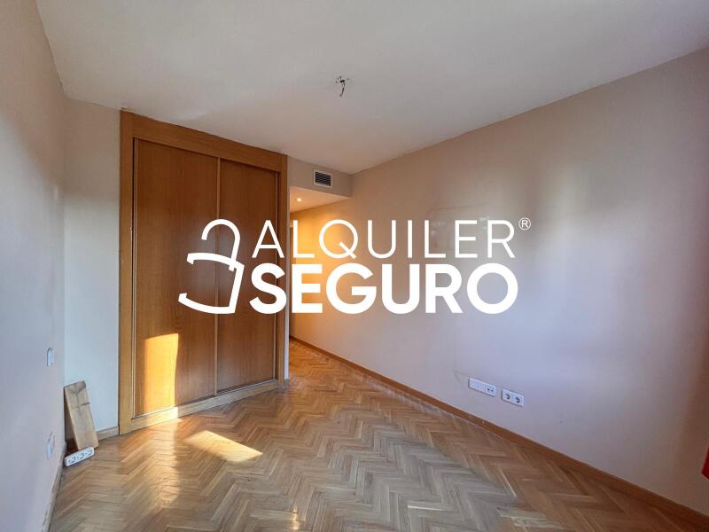Inmueble en Calle de Puentedey, MADRID