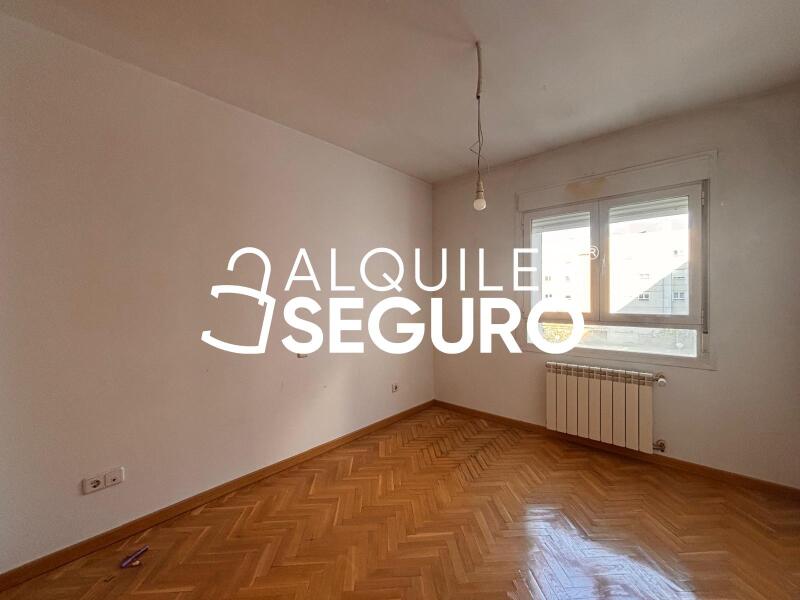 Inmueble en Calle de Puentedey, MADRID