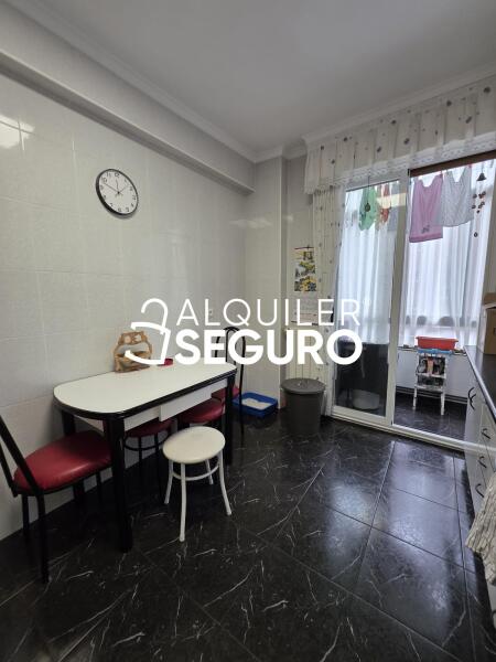 Piso en Calle Zurbaranbarri, BILBAO VIZCAYA-BIZKAIA