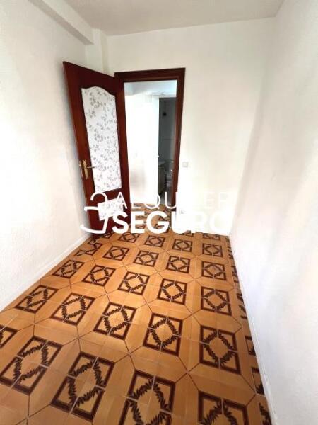 Inmueble en Calle del Priorato , MADRID
