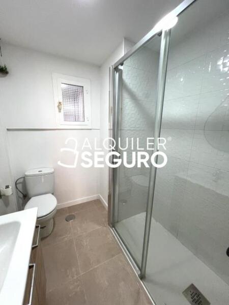 Inmueble en Calle del Priorato , MADRID
