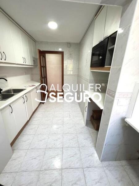 Inmueble en Calle del Priorato , MADRID