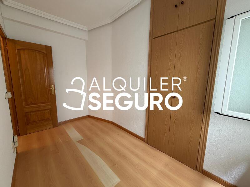Piso en Calle Alonso carbonell , MADRID MADRID
