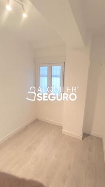 Inmueble en Calle Cantillana, SEVILLA