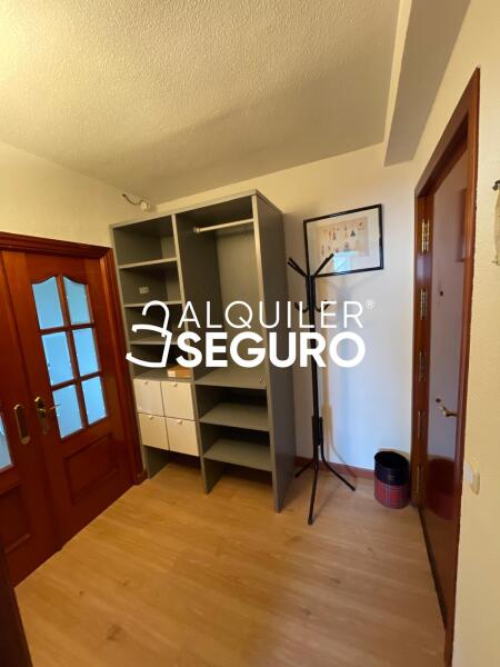 Inmueble en Calle Simon Hernandez , MADRID