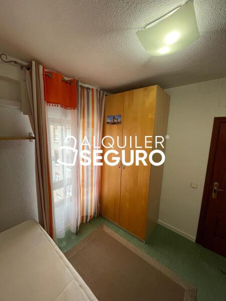 Inmueble en Calle Simon Hernandez , MADRID