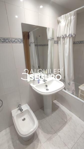 Inmueble en Calle De las Higueras , MADRID
