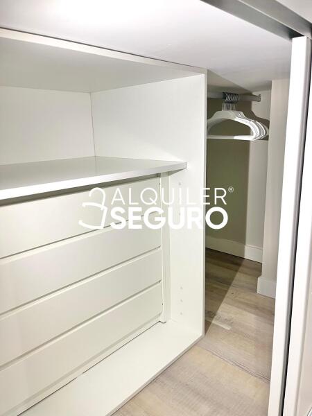 Inmueble en Calle de Olid, MADRID