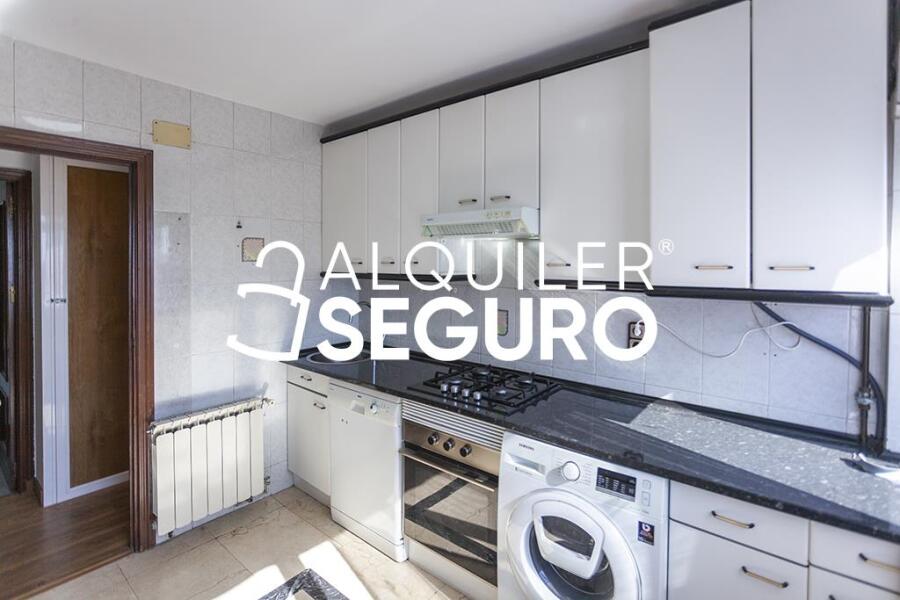 Inmueble en Calle de La Bañeza, MADRID