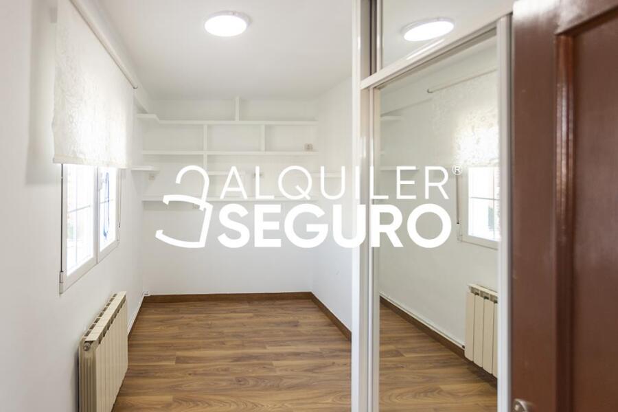 Inmueble en Calle de La Bañeza, MADRID