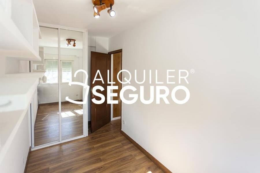 Inmueble en Calle de La Bañeza, MADRID