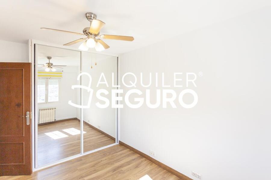 Inmueble en Calle de La Bañeza, MADRID