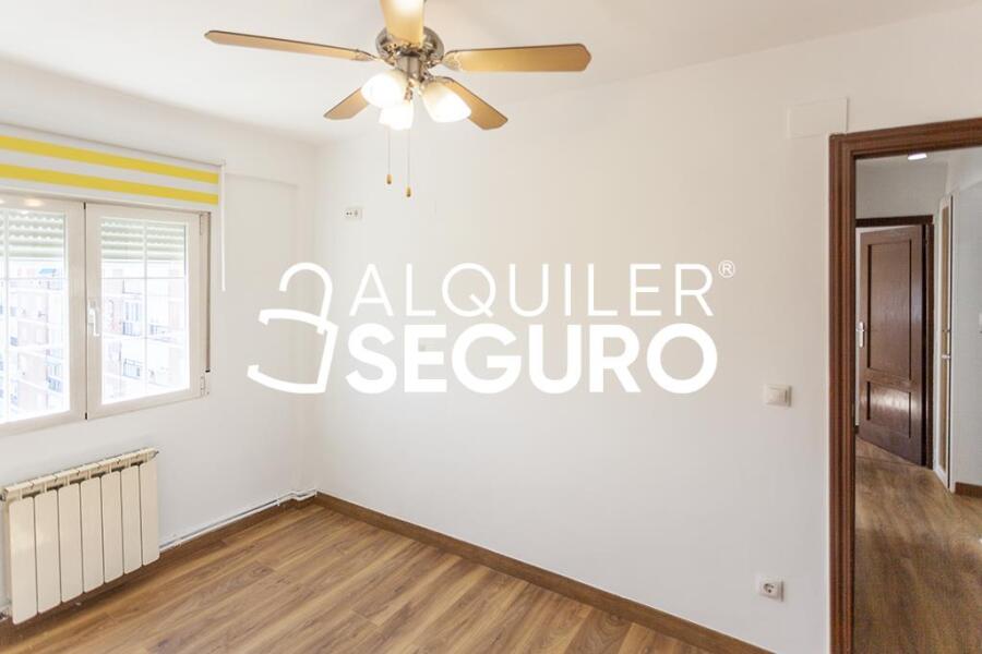 Inmueble en Calle de La Bañeza, MADRID