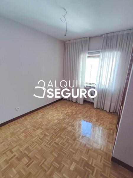 Inmueble en Calle Clara del Rey, MADRID