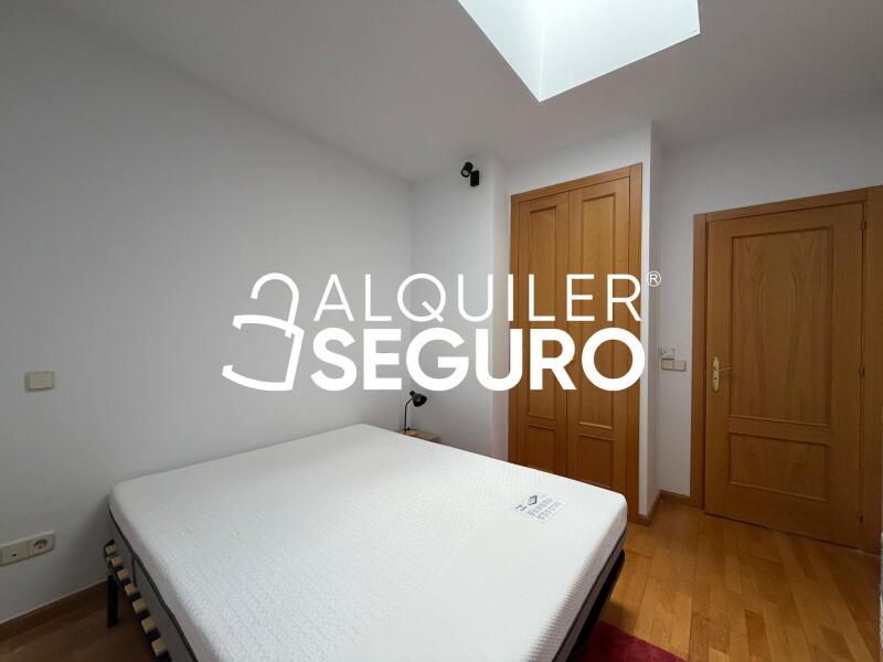 Inmueble en Calle Santa Rosa , MADRID
