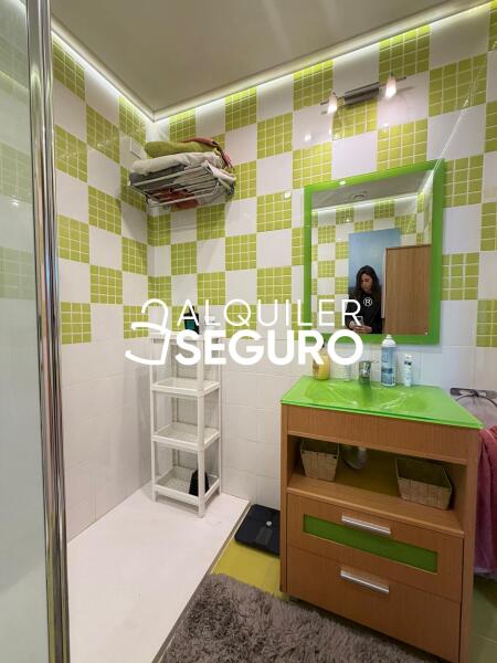 Inmueble en Calle Santa Rosa , MADRID