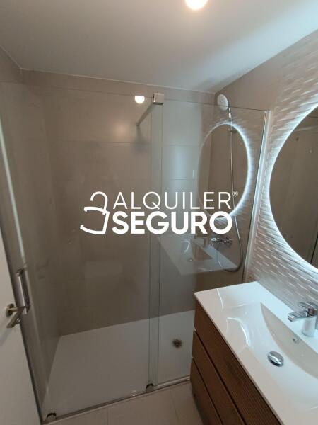 Inmueble en Avenida Vicente Ferrer, MADRID