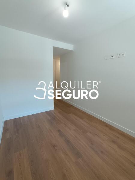 Inmueble en Avenida Vicente Ferrer, MADRID
