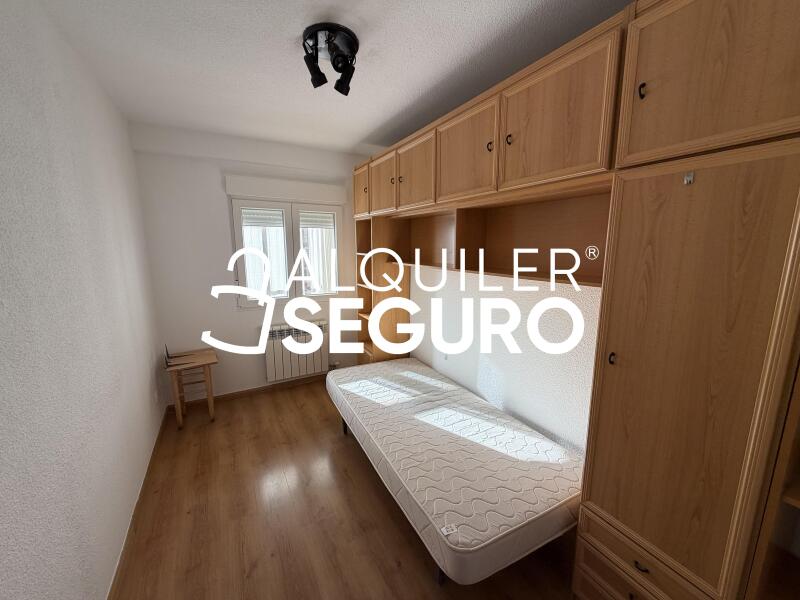 Inmueble en Calle Osa Mayor, MADRID