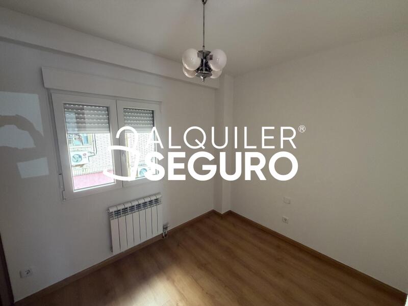 Inmueble en Calle Osa Mayor, MADRID