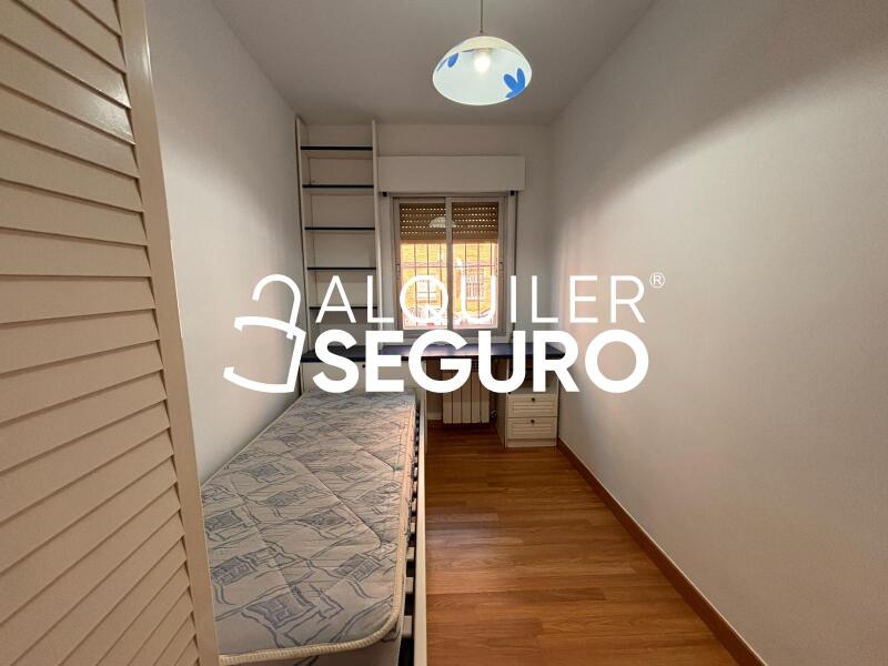 Inmueble en Calle Benamargosa, MADRID
