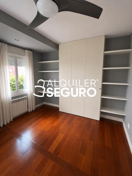 Inmueble en Calle Virgen del Portillo, MADRID