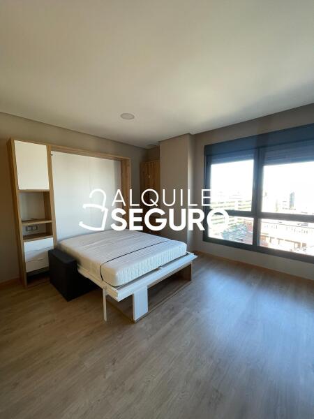Inmueble en Calle de Dulce Chacón, MADRID