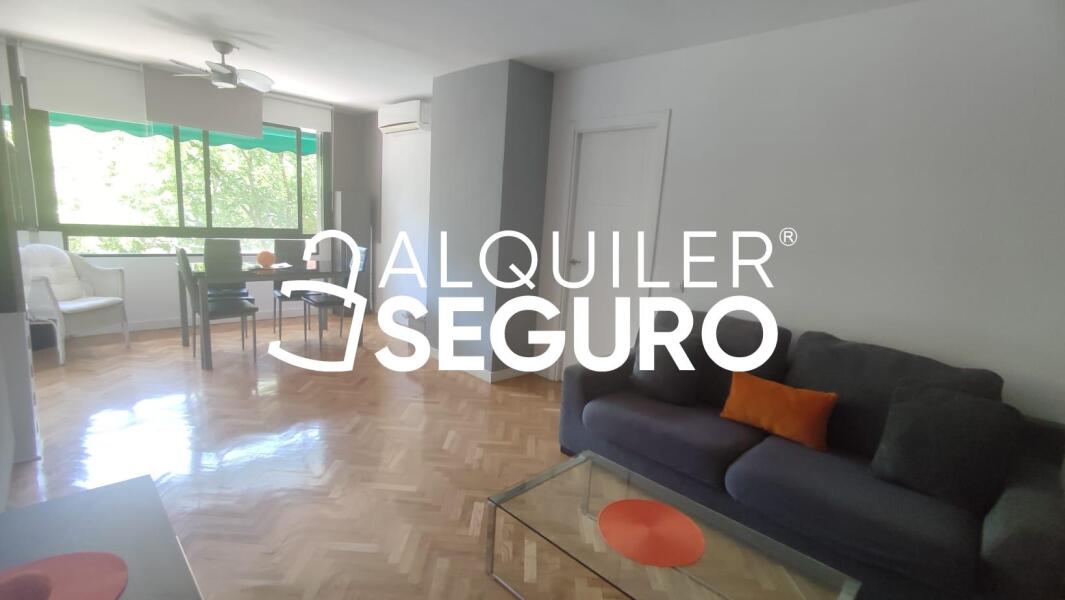 Inmueble en Calle Santiago de Compostela, MADRID