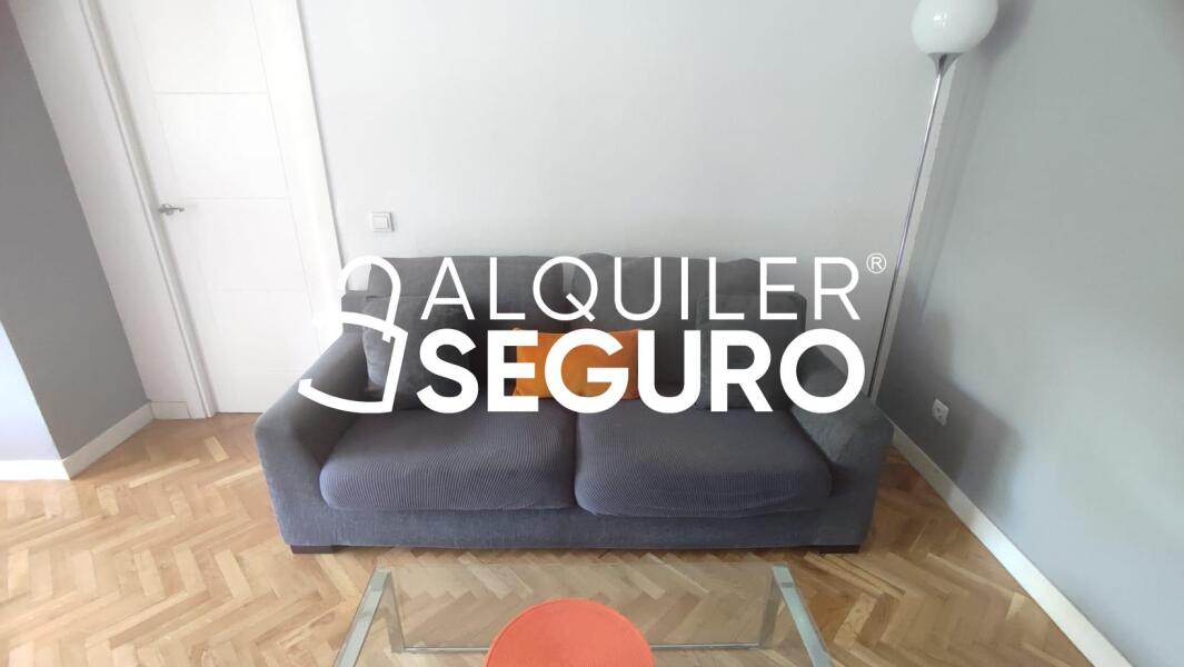 Inmueble en Calle Santiago de Compostela, MADRID