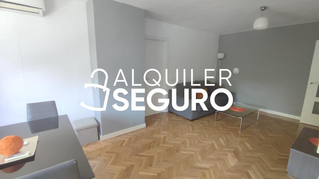 Inmueble en Calle Santiago de Compostela, MADRID