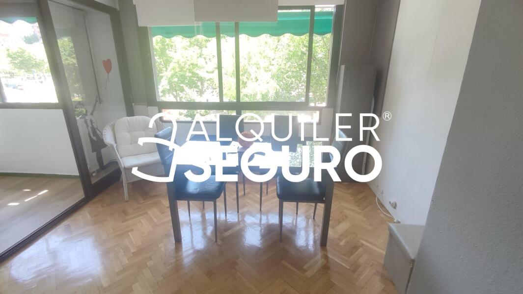 Inmueble en Calle Santiago de Compostela, MADRID