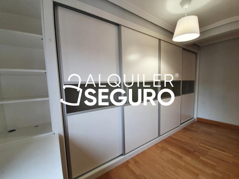 Piso en Calle Grupo Primero de Mayo, BARAKALDO VIZCAYA-BIZKAIA