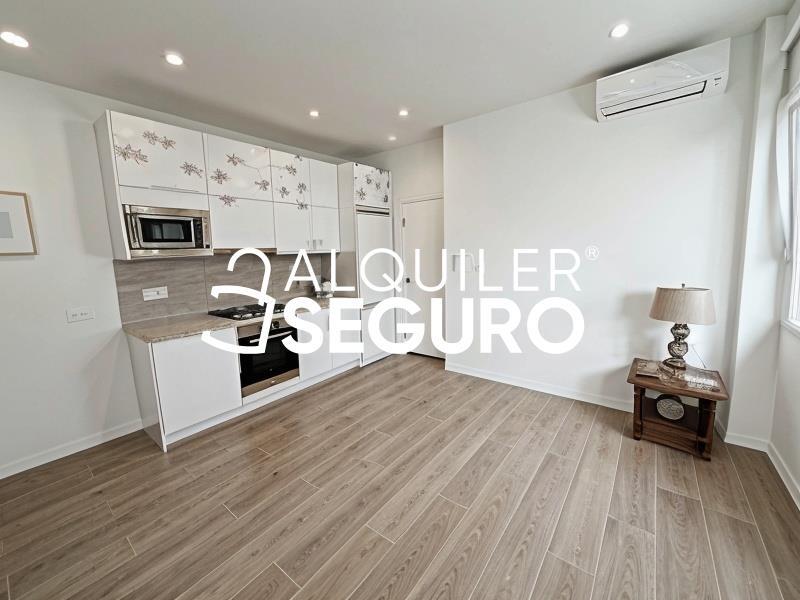 Inmueble en Calle de la Cordillera de Cuera, MADRID