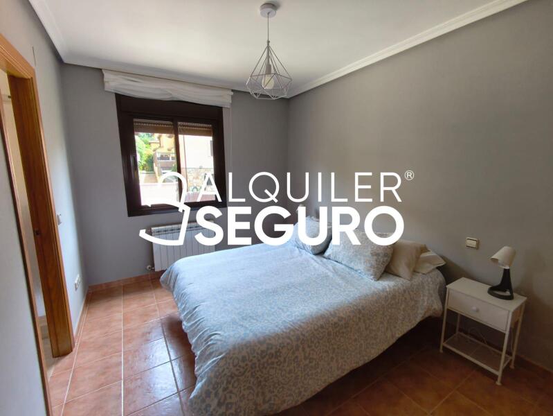 Piso en Calle Castaños de la Villa, LA ADRADA ÁVILA