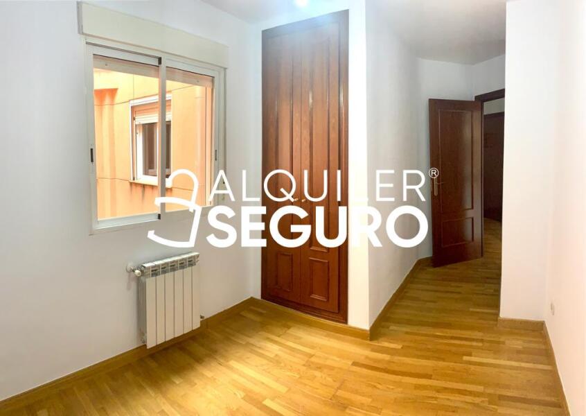 Inmueble en Avenida de los Fresnos, MADRID