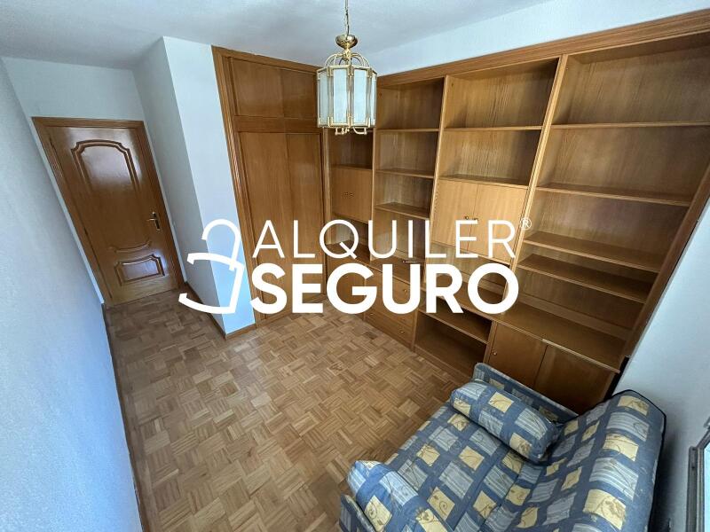 Inmueble en Calle Calderon de la Barca, MADRID