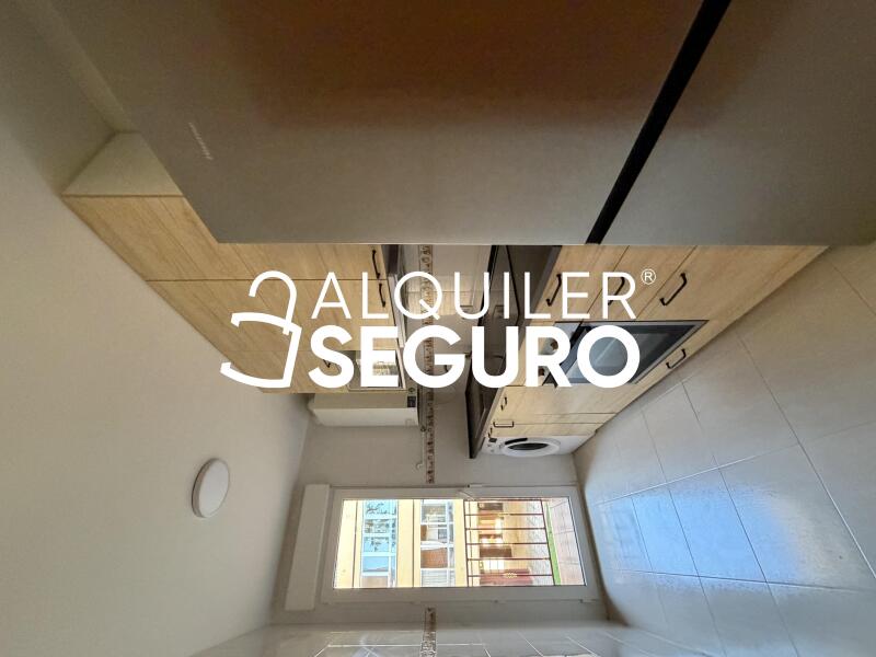Inmueble en Calle Alamillos de los , MADRID