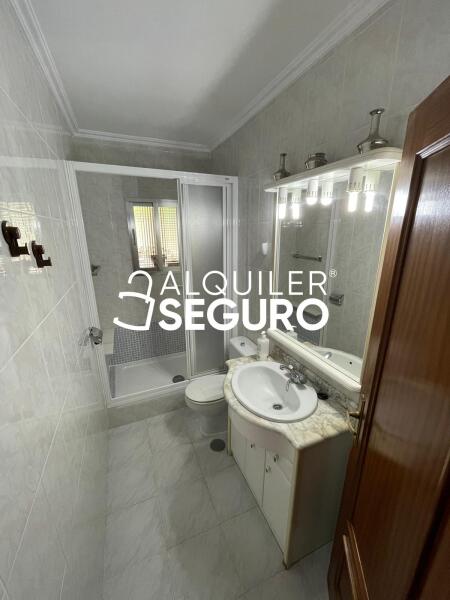 Inmueble en Calle Santoña , MADRID