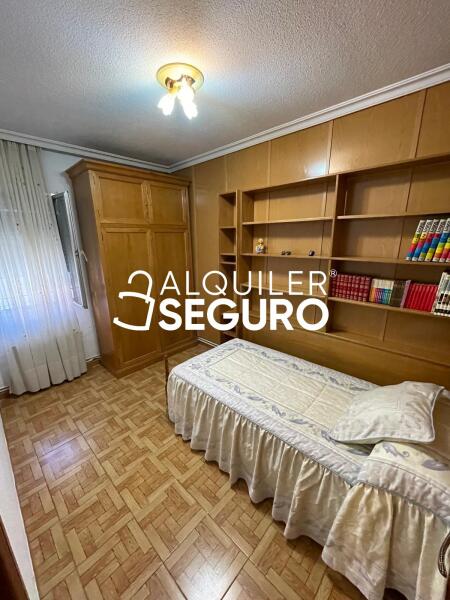 Inmueble en Calle Santoña , MADRID