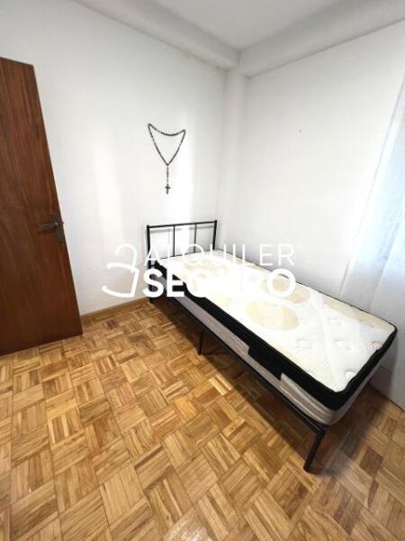 Inmueble en Calle Bureba, MADRID