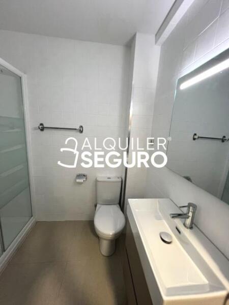 Inmueble en Calle Bureba, MADRID