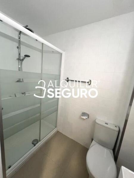 Inmueble en Calle Bureba, MADRID