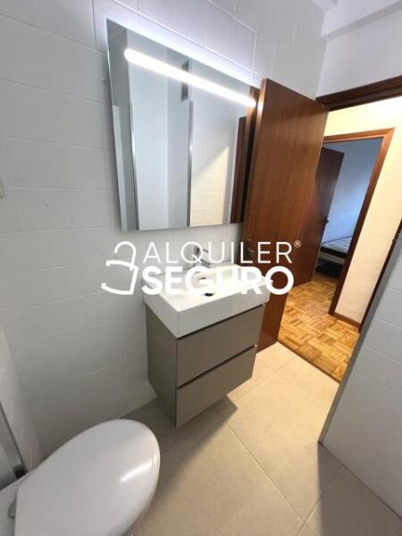 Inmueble en Calle Bureba, MADRID