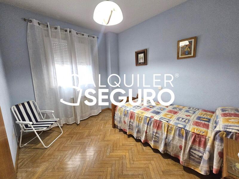 Inmueble en Calle Islas Canarias , MADRID