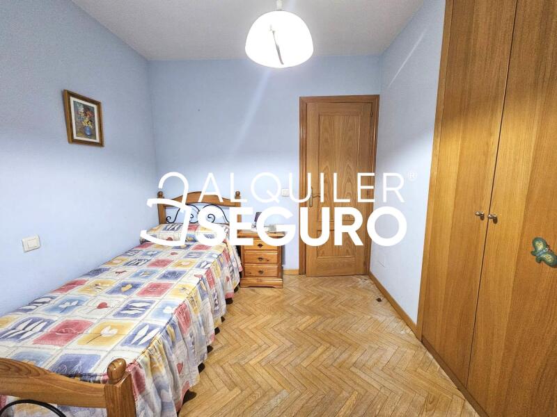 Inmueble en Calle Islas Canarias , MADRID
