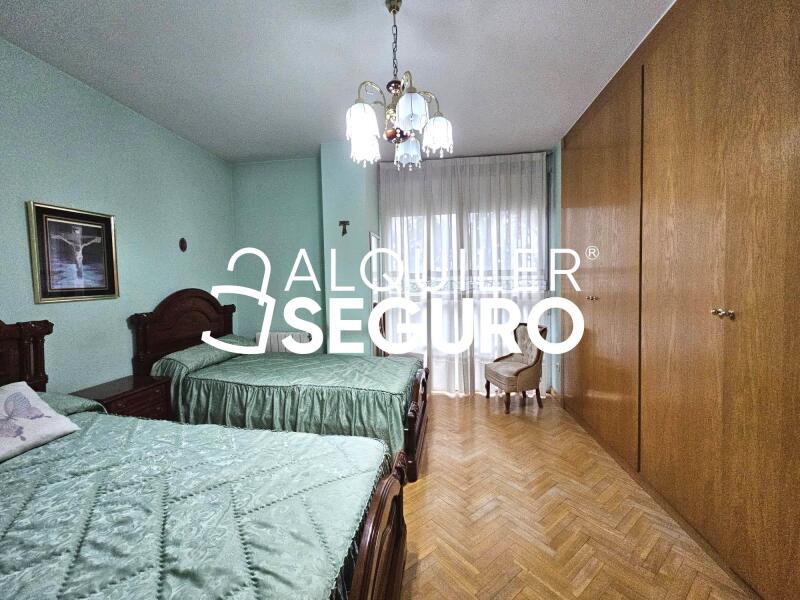 Inmueble en Calle Islas Canarias , MADRID