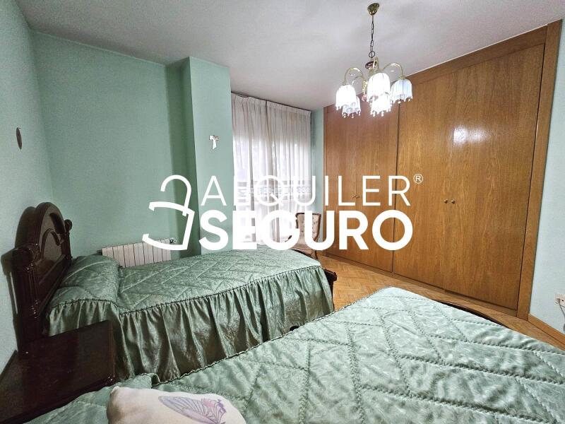 Inmueble en Calle Islas Canarias , MADRID