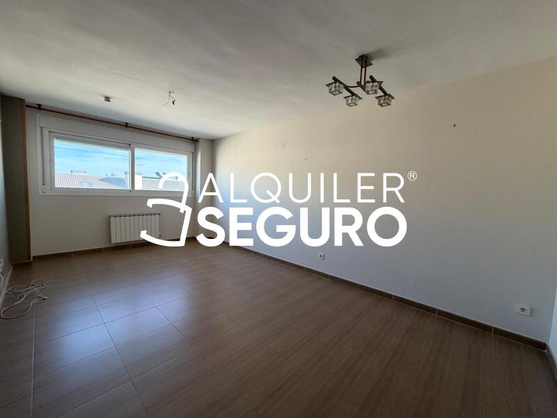 Inmueble en Avenida Levante, MADRID