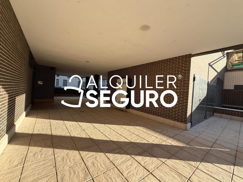 Inmueble en Avenida Levante, MADRID