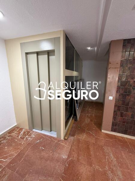 Inmueble en Calle ESTEBAN COLLANTES, MADRID